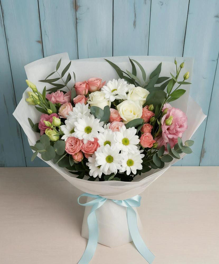 Букет цветов из: Розы, Лизиантусы и Хризантемы в Советском Ханты-Мансийского АО
