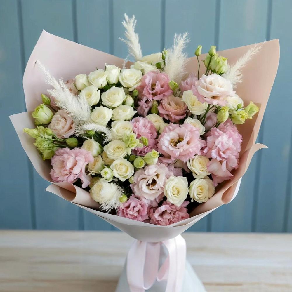 Букет цветов из: Альстромерии и Розы в Советском Ханты-Мансийского АО