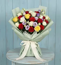 Букет цветов из:  Розы в Советском Ханты-Мансийского АО