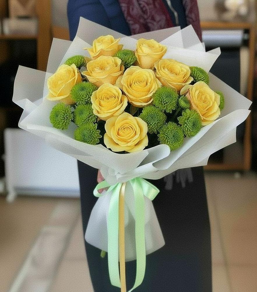 Букет цветов из: Хризантемы и Розы в Советском Ханты-Мансийского АО