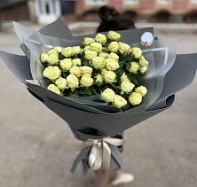 Букет Белые кустовые розы Солинеро в Советском Ханты-Мансийского АО