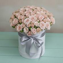 Цветочная композиция из Розы в шляпной коробке в Советском Ханты-Мансийского АО