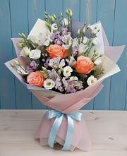 Букет цветов из:  Лизиантусы, Розы, Альстромерии и Гипсофила в Советском Ханты-Мансийского АО