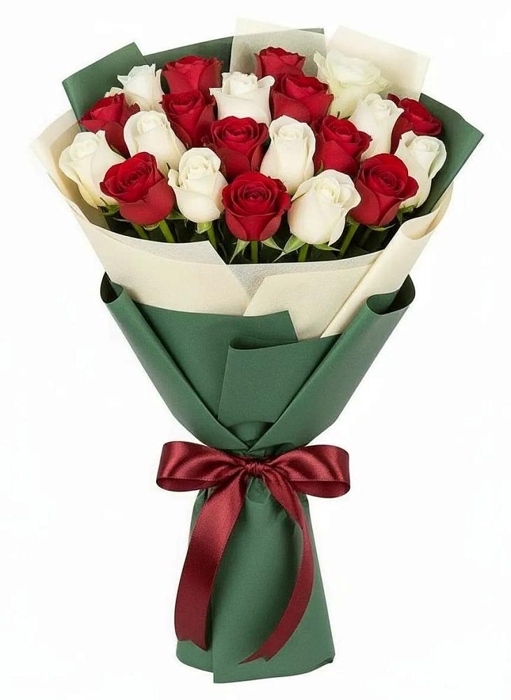 Букет Микс из красных и белых роз в Советском Ханты-Мансийского АО