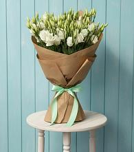 Букет цветов из:  Лизиантусы в Советском Ханты-Мансийского АО