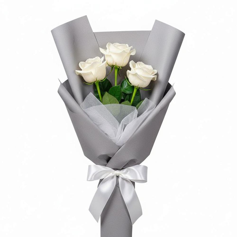 Букет 3 белые розы в Советском Ханты-Мансийского АО