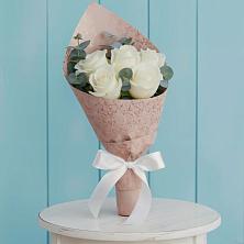 Букет цветов из:  Розы в Советском Ханты-Мансийского АО