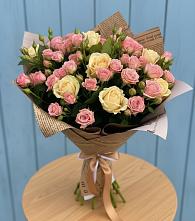 Букет цветов из:  Розы в Советском Ханты-Мансийского АО
