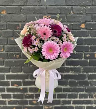Букет цветов из:  Герберы и Хризантемы в Советском Ханты-Мансийского АО