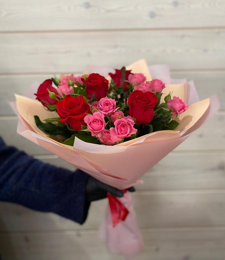 Букет цветов из: Розы в Советском Ханты-Мансийского АО