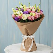 Букет цветов из:  Лизиантусы в Советском Ханты-Мансийского АО