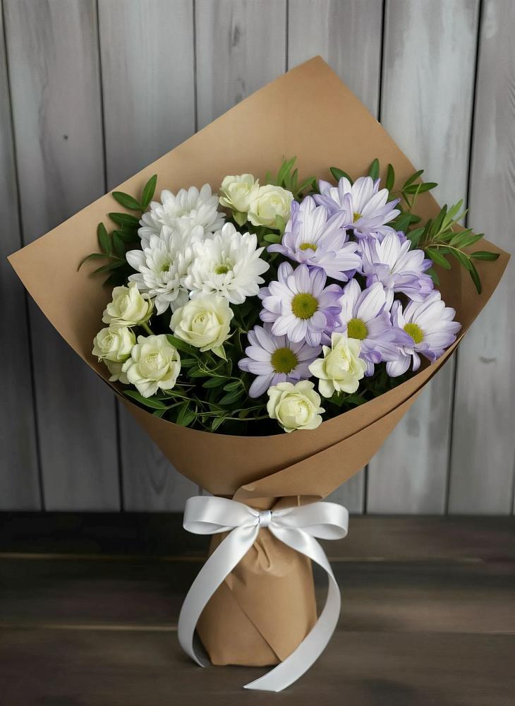 Букет цветов из: Хризантемы и Розы в Советском Ханты-Мансийского АО