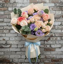 Букет цветов из:  Розы, Лизиантусы и Гвоздики #REPLACE_PRED# Советском Ханты-Мансийского АО