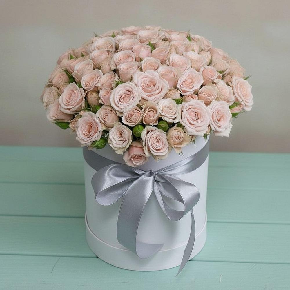 Цветочная композиция из Розы в шляпной коробке в Советском Ханты-Мансийского АО